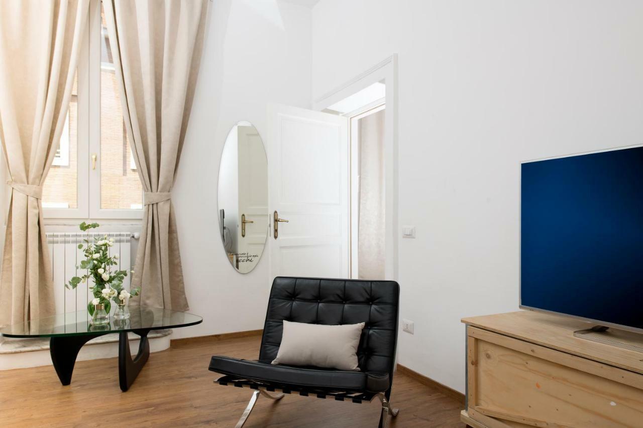 New! Spanish Step Design Apartment Rome