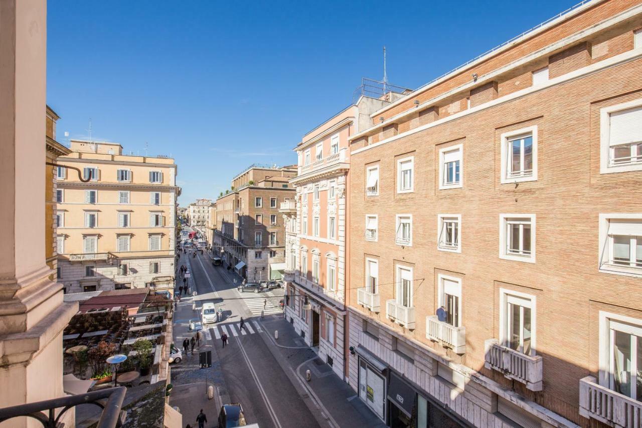 New! Spanish Step Design Apartamento